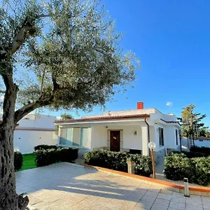 Casa vacanze Ciachea - Accogliente Con Bbq, Giardino E Parcheggio , A Due Passi Da Palermo & Aereoporto, Carini